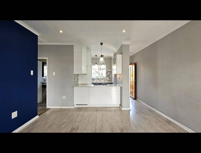 2 BEDROOM TOWNHOUSE FOR SALE IN NEW REDRUTH